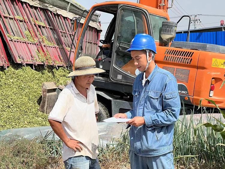 主动服务助秋收 颗粒归仓有保障